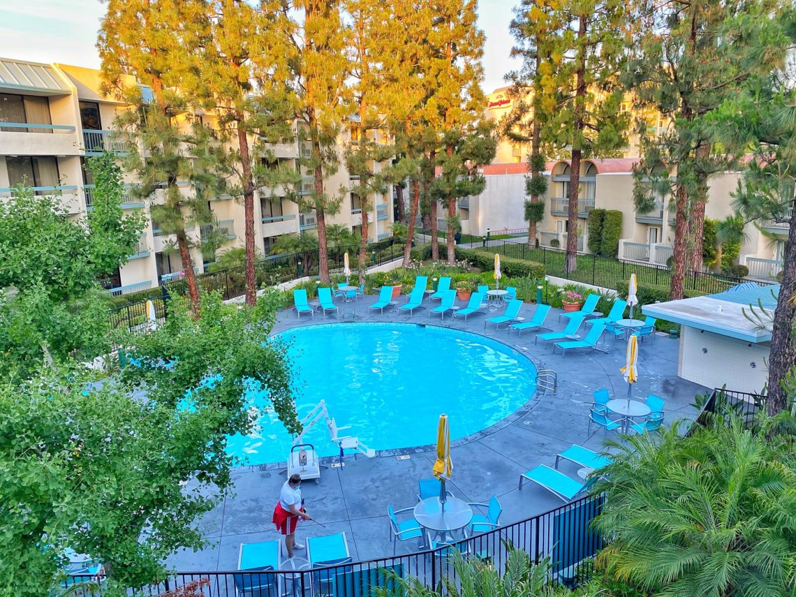 Howard Johnson (HOJO) Anaheim Hotel Stay